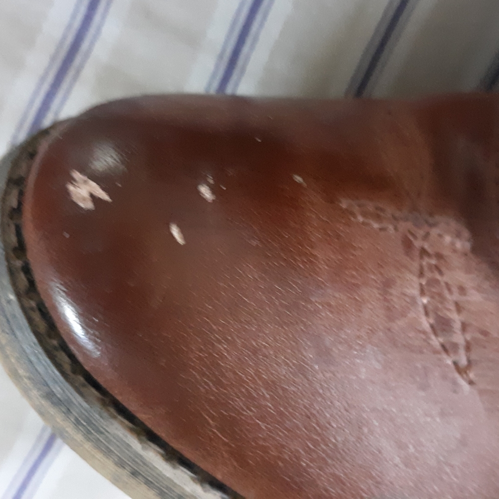 Boots - Picture 3 of 3